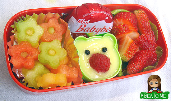 070518-Hello-Kitty-Bento2