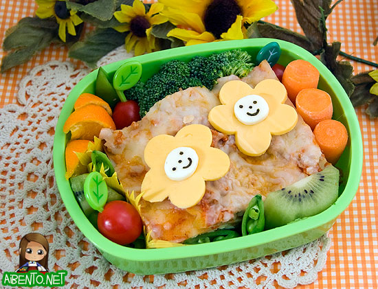 Daisy Lasagna Bento