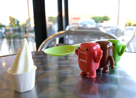 011-Hi-Ho-Yogurtland