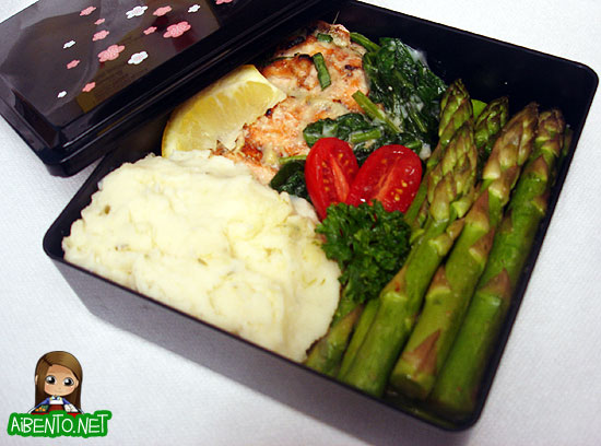 070516-Grilled-Salmon-Bento